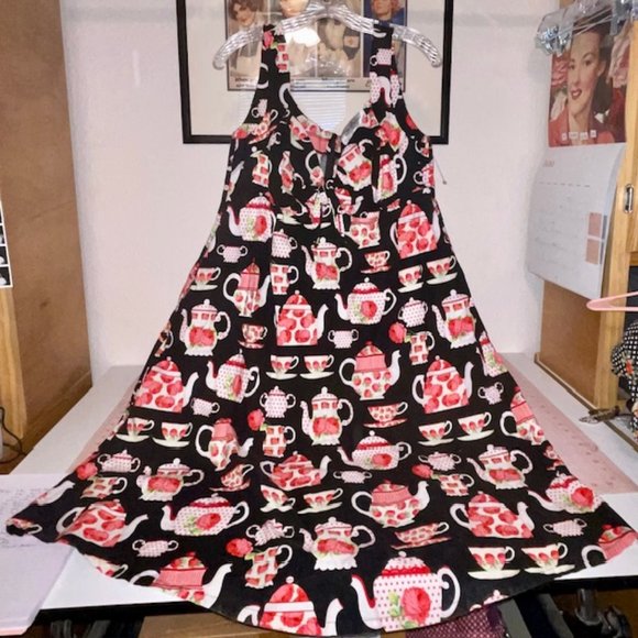 Cherry Vintage Tea Pot dress plus sized - Picture 1 of 3
